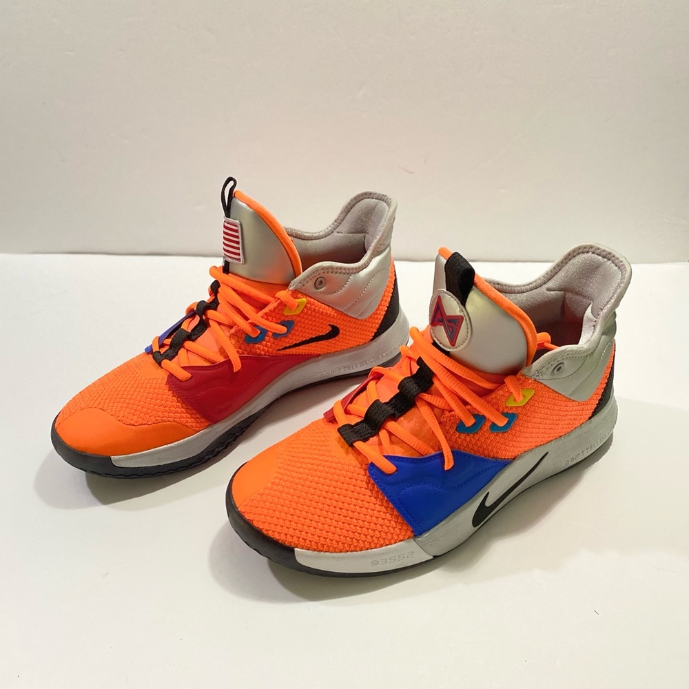 Nike NASA PG 3 Armstrong Building. CI2666-800.